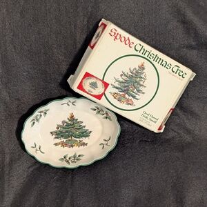 Spode Christmas Tree Oval Fluted Dish, Small